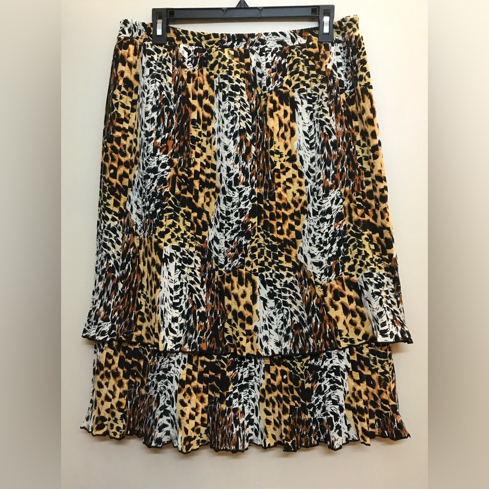 RARE Gina Bacconi Leopard🐆 Print 2 Layer Pleated Skirt